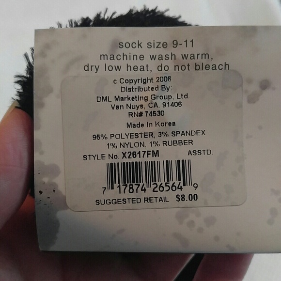 2 pairs of socks - Picture 5 of 5